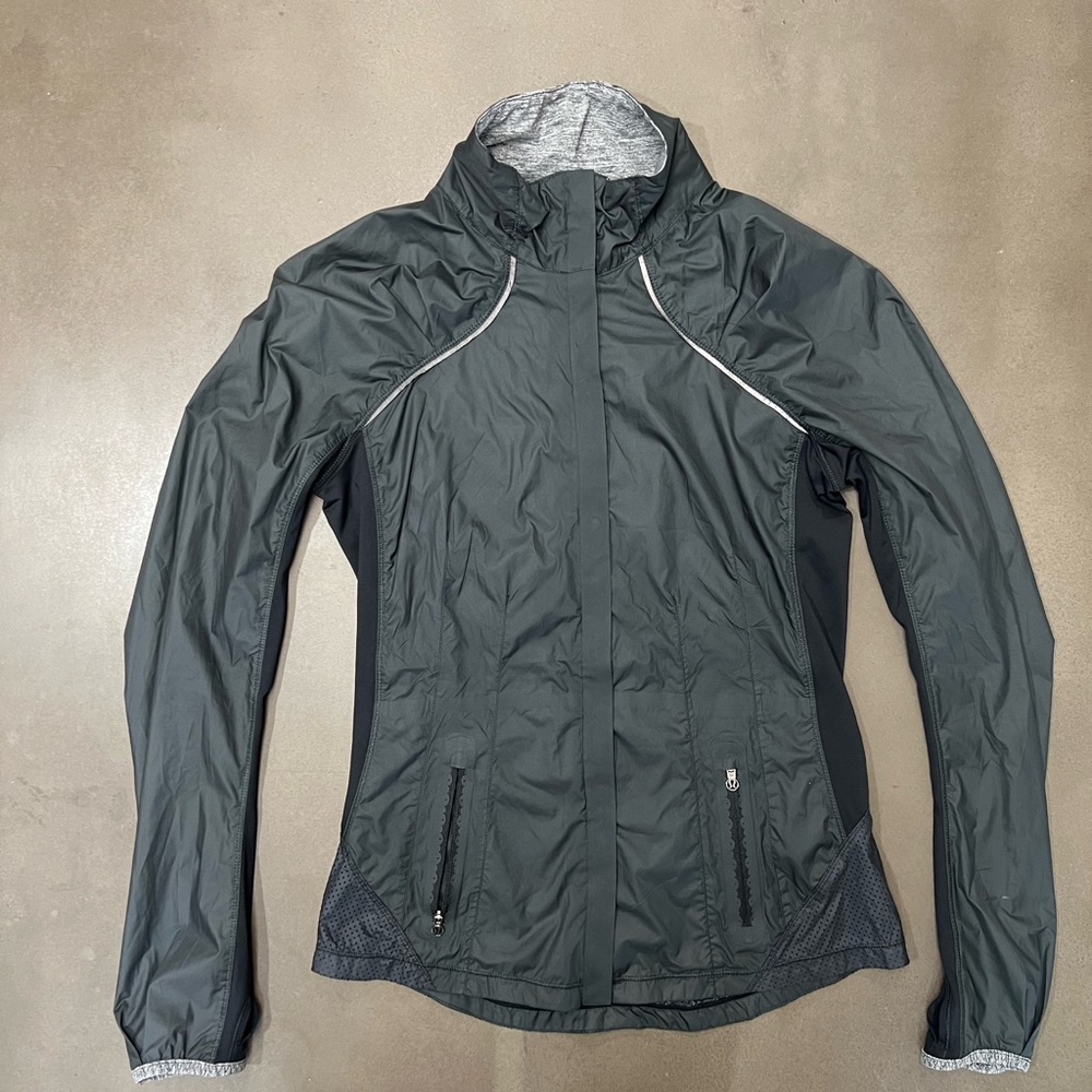 Lululemon Athletic   Black Lightweight  Jacket